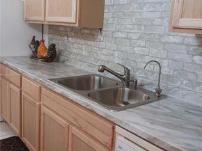 2901 NW 48th Avenue 367, Lauderdale Lakes FL 33313