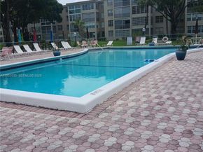 2901 NW 48th Avenue 367, Lauderdale Lakes FL 33313