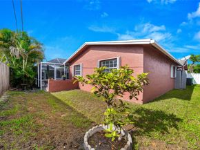 10510 NW 24 St, Sunrise FL r