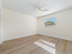 10510 NW 24 St, Sunrise FL r