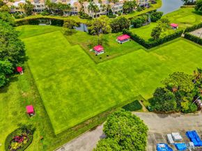 357 Prestwick Circle 2, Palm Beach Gardens FL 33418