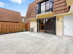 234 Charter Way, West Palm Beach FL 33407