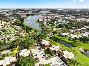 234 Charter Way, West Palm Beach FL 33407