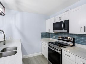 234 Charter Way, West Palm Beach FL 33407