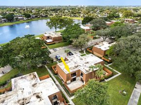 234 Charter Way, West Palm Beach FL 33407