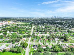 891 NW 34th Ter, Lauderhill FL 33311