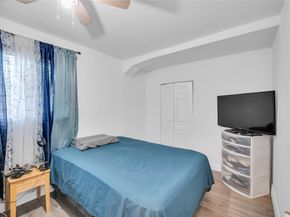 891 NW 34th Ter, Lauderhill FL 33311