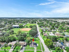 891 NW 34th Ter, Lauderhill FL 33311