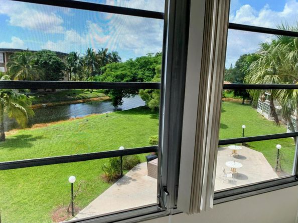 2800 NW 47th Terrace 304b, Lauderdale Lakes FL 33313