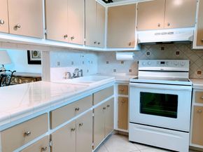 2800 NW 47th Terrace 304b, Lauderdale Lakes FL 33313