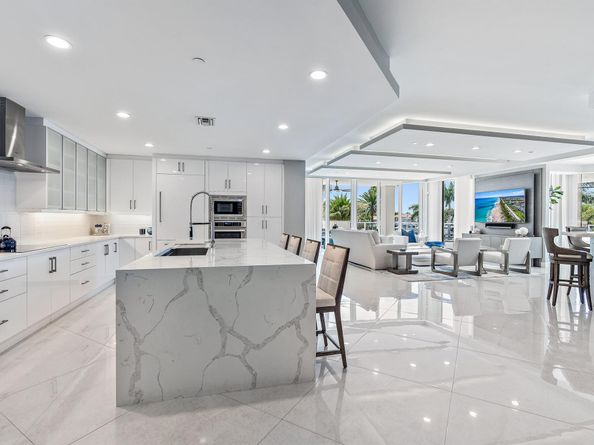 2720 Donald Ross Road 203, Palm Beach Gardens FL 33410