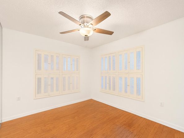 4174 Inverrary Drive 102, Lauderhill FL 33319