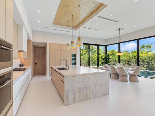 2749 NE 34th Street, Fort Lauderdale FL 33306