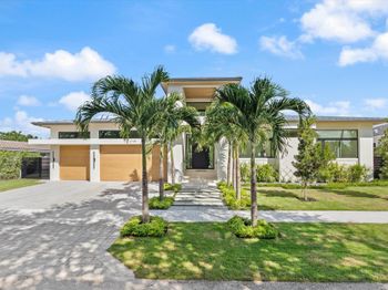 2749 NE 34th Street