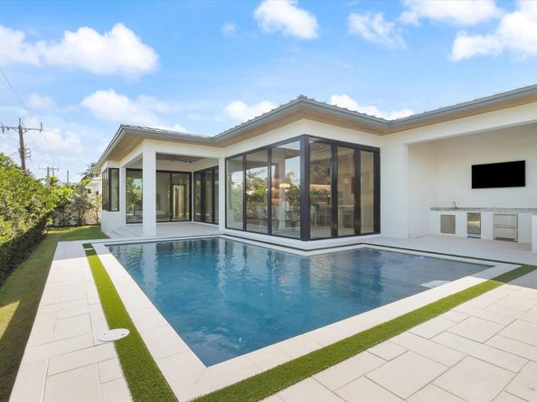 2749 NE 34th Street, Fort Lauderdale FL 33306