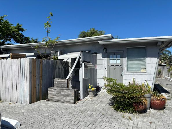 1025-1027 NE 16 Terrace, Fort Lauderdale FL 33304