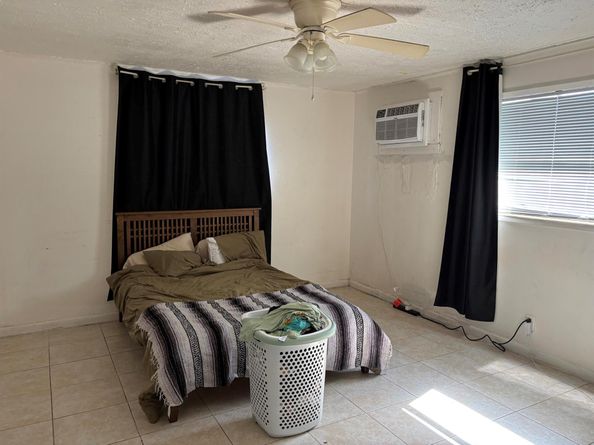 1025-1027 NE 16 Terrace, Fort Lauderdale FL 33304