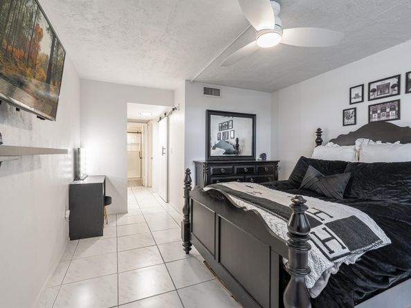 7100 NW 17th Street 220, Plantation FL 33313