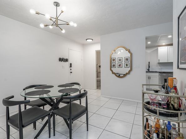 7100 NW 17th Street 220, Plantation FL 33313