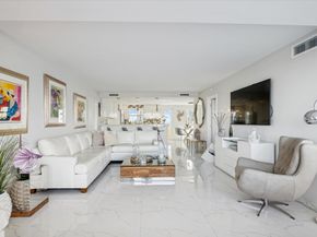 215 N Birch 8C, Fort Lauderdale FL 33304