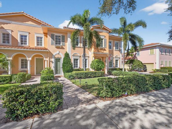 555 Dakota Drive, Jupiter FL 33458