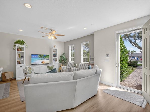 555 Dakota Drive, Jupiter FL 33458