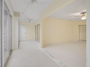 3810 Via Poinciana 404, Lake Worth FL 33467