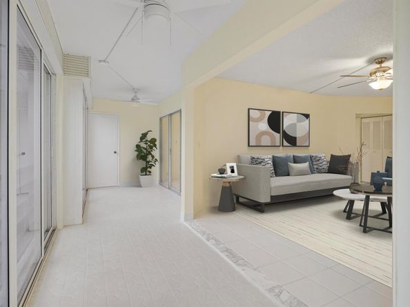 3810 Via Poinciana 404, Lake Worth FL 33467