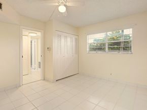 3810 Via Poinciana 404, Lake Worth FL 33467