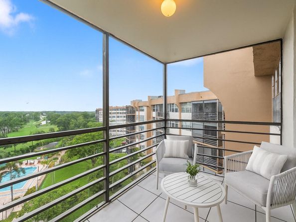 1200 Saint Charles Pl PH7, Pembroke Pines FL 33026
