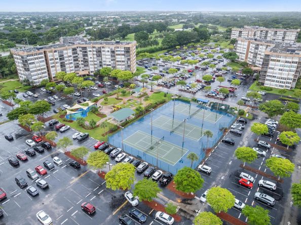 1200 Saint Charles Pl PH7, Pembroke Pines FL 33026