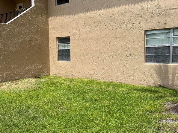 100 Lake Meryl Drive 102, West Palm Beach FL 33411