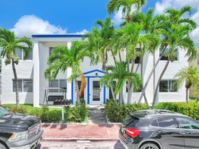 725 81st St, Miami Beach FL 33141