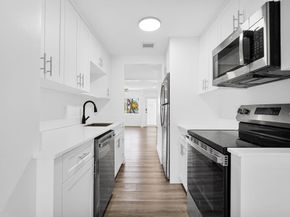 725 81st St, Miami Beach FL 33141