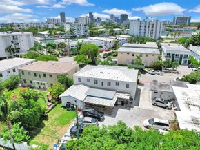 725 81st St, Miami Beach FL 33141