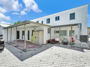725 81st St, Miami Beach FL 33141