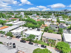 725 81st St, Miami Beach FL 33141