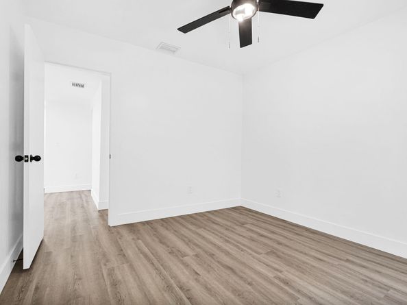 725 81st St, Miami Beach FL 33141