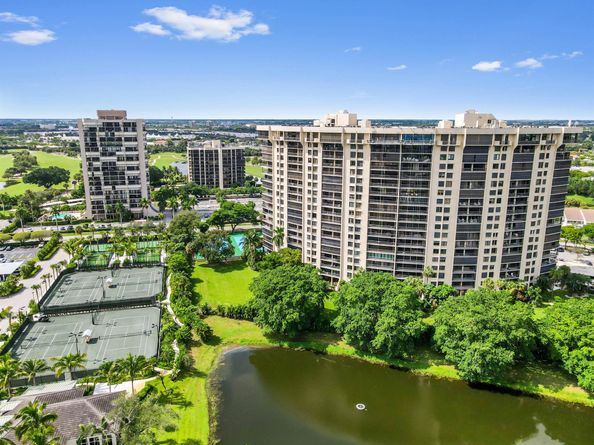 2480 Presidential Way 603, West Palm Beach FL 33401