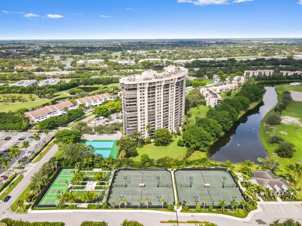 2480 Presidential Way 603, West Palm Beach FL 33401