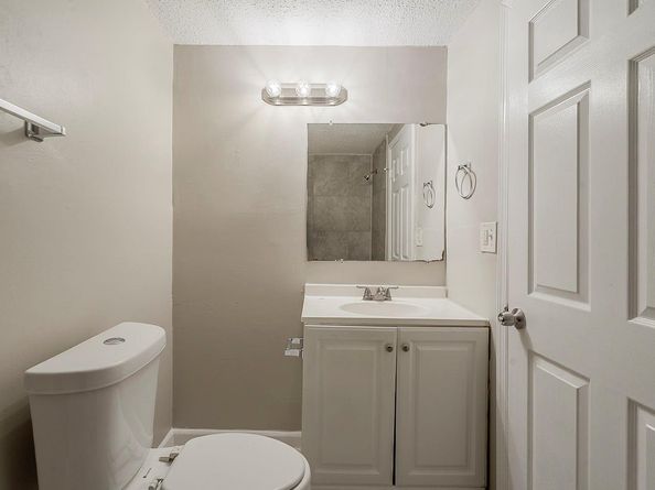 19710 NW 11th Ct, Miami FL 33169