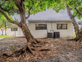 19710 NW 11th Ct, Miami FL 33169
