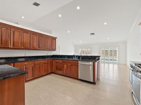 12 Bentwood Road, Palm Beach Gardens FL 33418