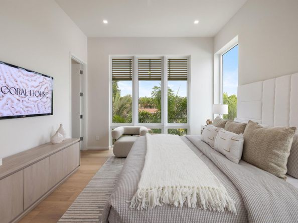 800 Bond Way, Delray Beach FL 33483