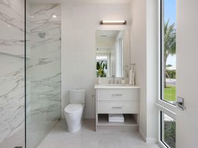 800 Bond Way, Delray Beach FL 33483