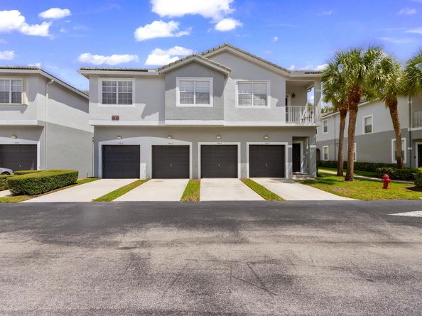 3043 Grandiflora Drive, Greenacres FL 33467