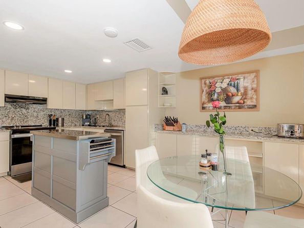 331 DEERCREEK WILDWOOD CI S Wildwood Circle 331, Deerfield Beach FL 33442