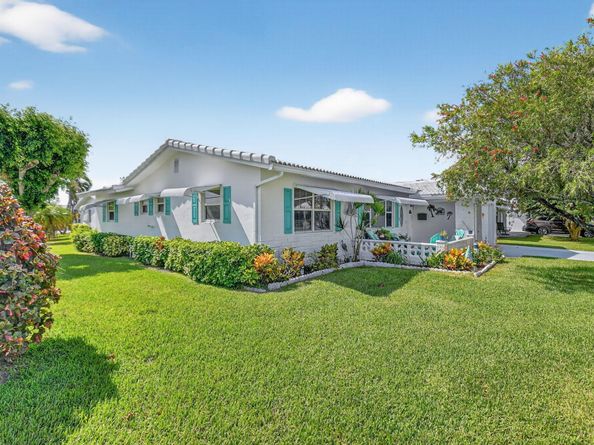 2000 SW 20th Place, Boynton Beach FL 33426