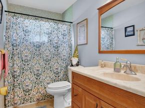 2000 SW 20th Place, Boynton Beach FL 33426