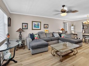 2000 SW 20th Place, Boynton Beach FL 33426